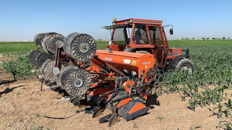 Agricultural Machinery - Image 2